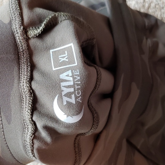 Zyia green camo unwind jogger size XL - Picture 6 of 8